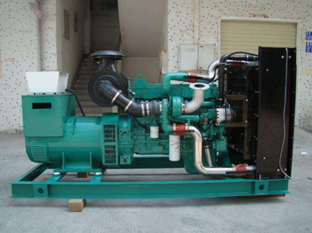 武宣1100kw康明斯柴油发电机组图片 武宣1100kw康明斯柴油发电机组图片
